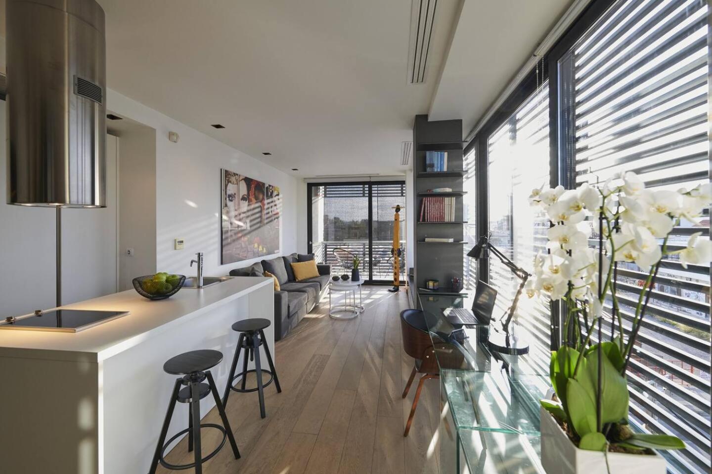 Ma Maison Nο 4, Downtown Loft , Short Walk To Acropolis, Ultra High Speed Internet 500 Mbps, Parking Upon Request, 1' From Metro Station Ateny Zewnętrze zdjęcie