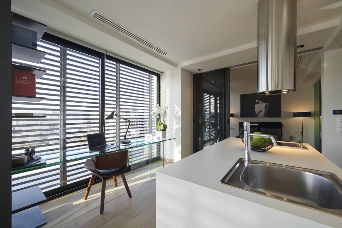 Ma Maison Nο 4, Downtown Loft , Short Walk To Acropolis, Ultra High Speed Internet 500 Mbps, Parking Upon Request, 1' From Metro Station Ateny Zewnętrze zdjęcie